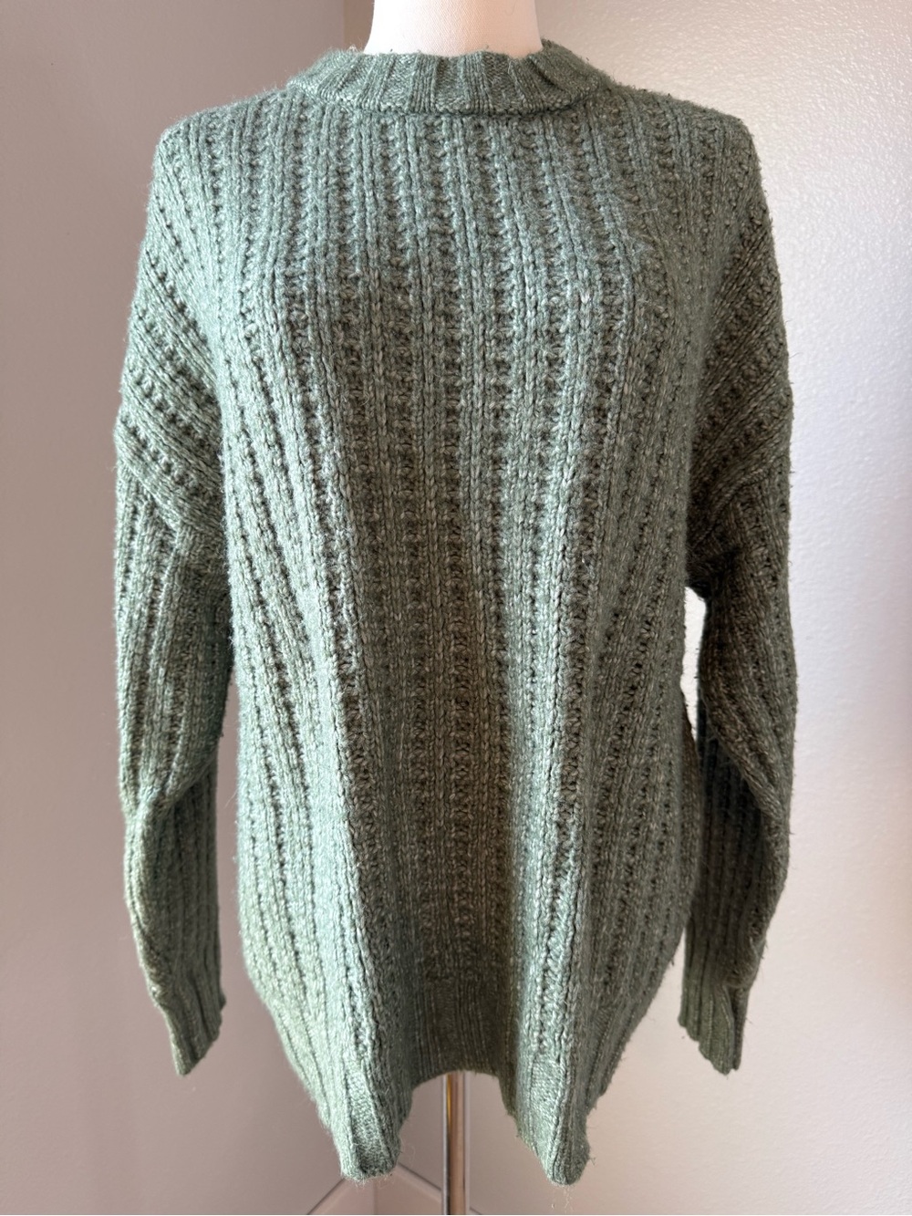 American Eagle Sage Green Ribbed Crewneck Sweater Small Cozy Oversized